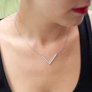 Collier triangle en argent et zirconium