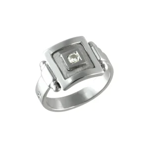 Bague Astrée carré small avec un diamant en or