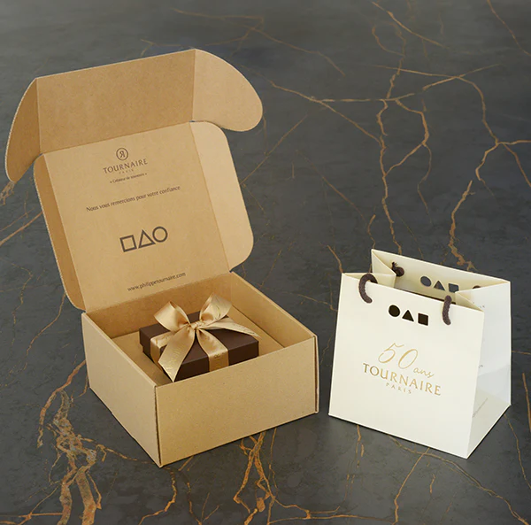 Pendentif astrée carré baby en or avec un diamant serti – Image 3