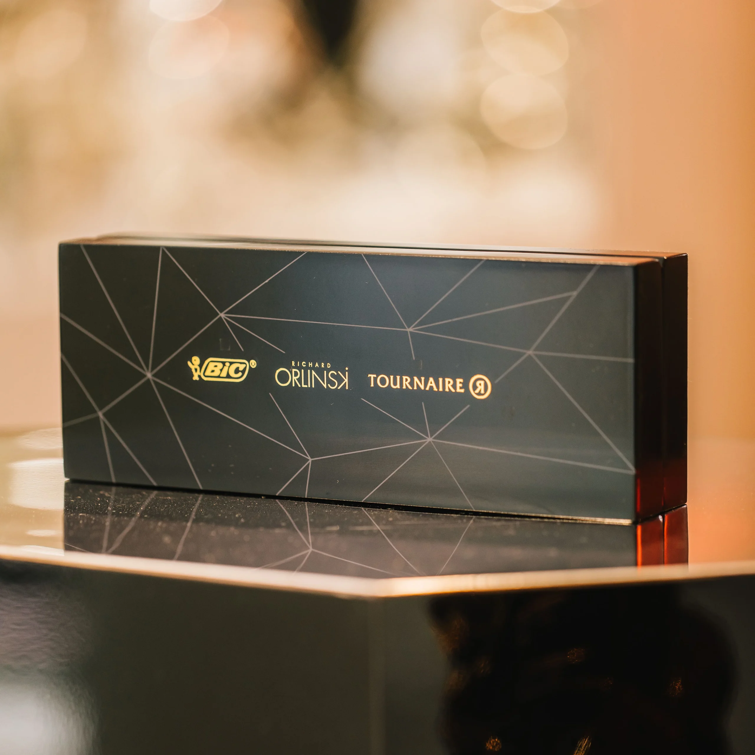 BIC 4 Couleurs "Bic x Orlinski x Tournaire" or rose et diamants – Image 3