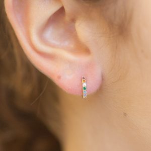 Boucles d'oreilles mini créoles arc-en-ciel plaqué or serties de zircons